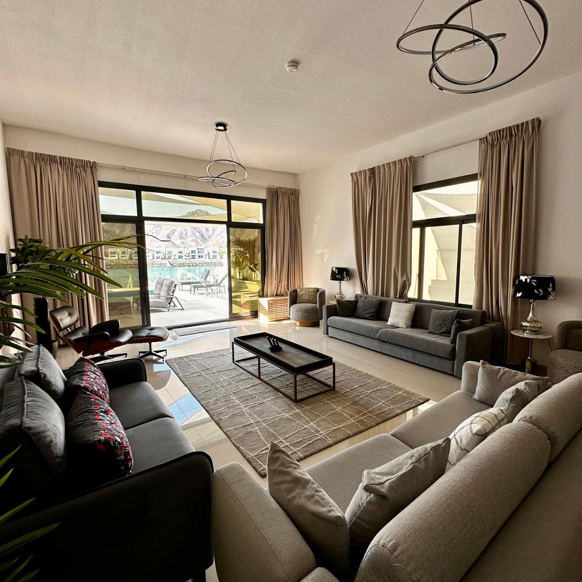 Al Dana Sea View Villa Fudżajra Zewnętrze zdjęcie