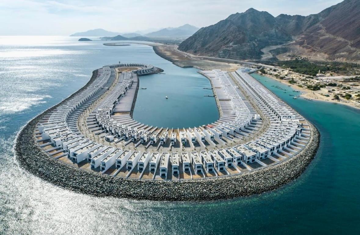 Al Dana Sea View Villa Fudżajra Zewnętrze zdjęcie